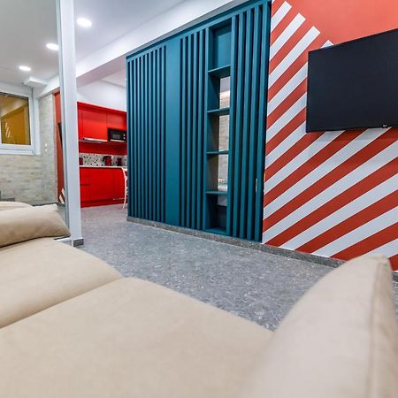 Bright Apartment In The Center Vipgreece アテネ エクステリア 写真